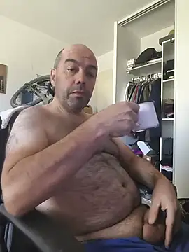Snapshot of veryverybigdick45 chatting on 06/07/26, 09:47 veryverybigdick45 online show from 06/07/26, 09:47