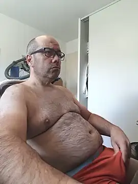 Snapshot of veryverybigdick45 chatting on 06/20/26, 11:26 veryverybigdick45 online show from 06/20/26, 11:26