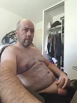 Snapshot of veryverybigdick45 chatting on 06/16/26, 10:26 veryverybigdick45 online show from 06/16/26, 10:26