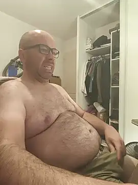 Snapshot of veryverybigdick45 chatting on 06/16/26, 10:32 veryverybigdick45 online show from 06/16/26, 10:32