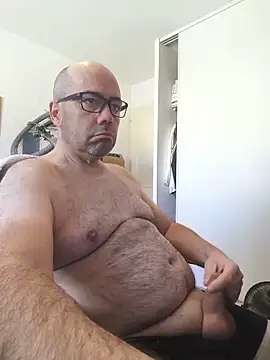 Snapshot of veryverybigdick45 chatting on 06/14/26, 09:43 veryverybigdick45 online show from 06/14/26, 09:43