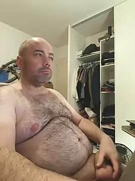 Snapshot of veryverybigdick45 chatting on 06/01/26, 10:20 veryverybigdick45 online show from 06/01/26, 10:20