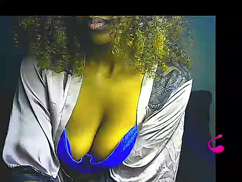 lilylovexx online show from 06/15/26, 04:12