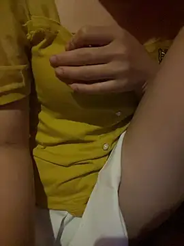 trieungoclnt online show from 05/08/26, 02:04