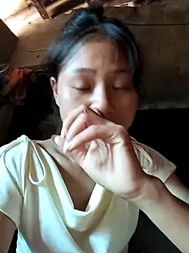 Snapshot of trieungoclnt chatting on 09/17/25, 08:16 trieungoclnt online show from 09/17/25, 08:16