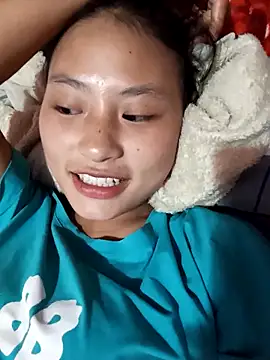 Snapshot of trieungoclnt chatting on 10/14/25, 03:23 trieungoclnt online show from 10/14/25, 03:23