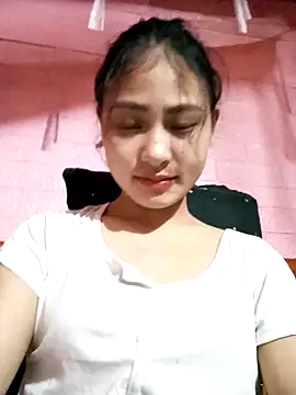 Snapshot of trieungoclnt chatting on 12/20/25, 03:59 trieungoclnt online show from 12/20/25, 03:59