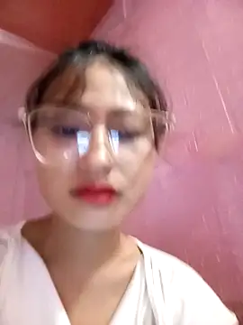 Snapshot of trieungoclnt chatting on 10/10/25, 09:32 trieungoclnt online show from 10/10/25, 09:32