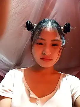 trieungoclnt online show from 12/23/25, 04:23