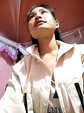 Snapshot of trieungoclnt chatting on 11/02/25, 02:27 trieungoclnt online show from 11/02/25, 02:27