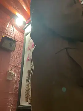 trieungoclnt online show from 02/04/26, 03:23