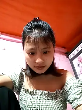 Snapshot of trieungoclnt chatting on 03/15/25, 02:24 trieungoclnt online show from 03/15/25, 02:24