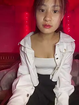 trieungoclnt online show from 03/31/26, 10:06