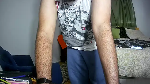 JooveyRose online show from 09/27/25, 10:05