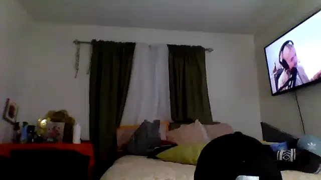 JooveyRose online show from 09/24/25, 01:24