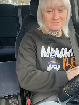 poussichienne online show from 12/19/25, 12:29