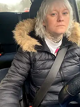 poussichienne online show from 01/12/26, 11:06