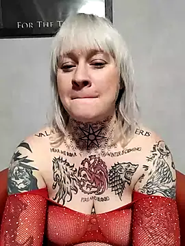 poussichienne online show from 01/19/26, 03:38