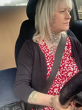 poussichienne online show from 02/26/26, 10:04