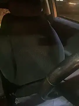 poussichienne online show from 02/16/26, 04:44