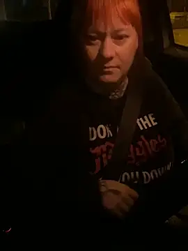 poussichienne online show from 03/06/26, 04:40