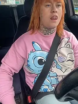 poussichienne online show from 03/13/26, 11:15