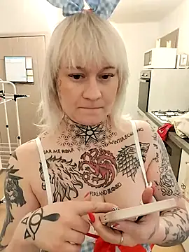 poussichienne online show from 02/21/26, 05:04