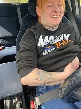 poussichienne online show from 03/23/26, 11:21