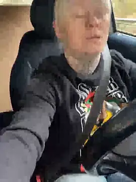 poussichienne online show from 02/24/26, 11:22