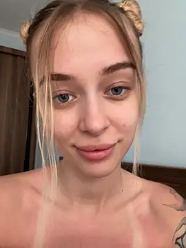 Snapshot of enjoy_my_beauty chatting on 06/11/26, 06:43 enjoy my beauty online show from 06/11/26, 06:43