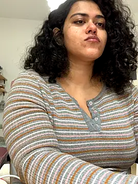 Curvydesifromgermany online show from 10/07/25, 11:33