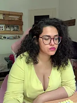 Curvydesifromgermany online show from 05/07/26, 01:14