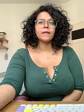 Curvydesifromgermany online show from 03/21/25, 11:12