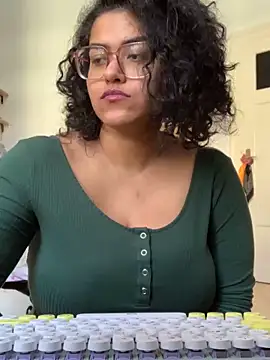 Curvydesifromgermany online show from 03/03/25, 12:28