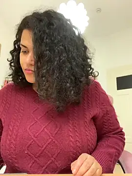 Curvydesifromgermany online show from 10/10/25, 12:39