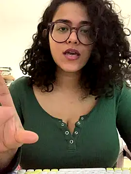 Curvydesifromgermany online show from 11/13/25, 03:27