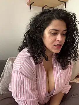 Curvydesifromgermany online show from 04/16/26, 10:16