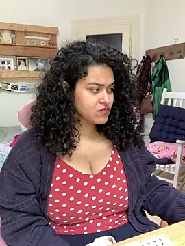 Curvydesifromgermany online show from 05/13/26, 12:12