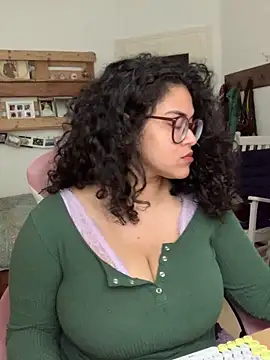 Curvydesifromgermany online show from 06/15/26, 12:38