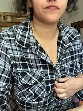 Curvydesifromgermany online show from 07/15/26, 11:39