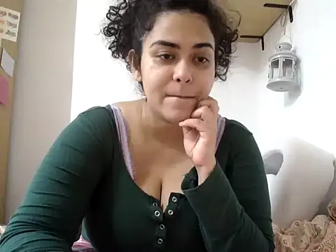 Curvydesifromgermany online show from 02/13/26, 01:00