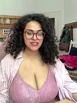 Curvydesifromgermany online show from 05/22/26, 10:57