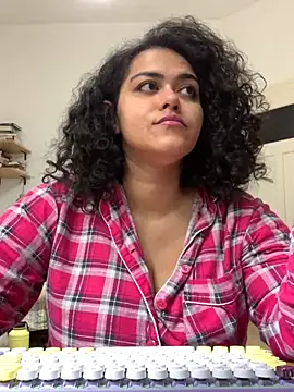 Curvydesifromgermany online show from 09/18/25, 10:40