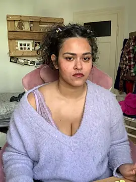 Curvydesifromgermany online show from 03/27/26, 12:50