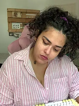 Curvydesifromgermany online show from 07/22/26, 01:02