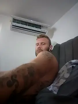 Hunnyhunty420 online show from 04/15/26, 01:11