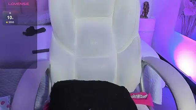 Snapshot of Haanna__ chatting on 02/19/25, 02:12 Haanna online show from 02/19/25, 02:12