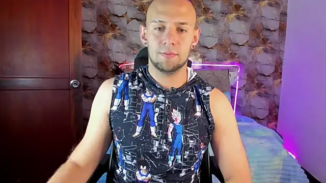 Snapshot of Damon_Bakert chatting on 04/30/26, 02:02 Damon Bakert online show from 04/30/26, 02:02