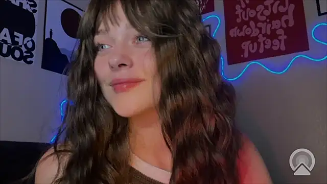 Emilia0 0 7 online show from 02/21/26, 08:44