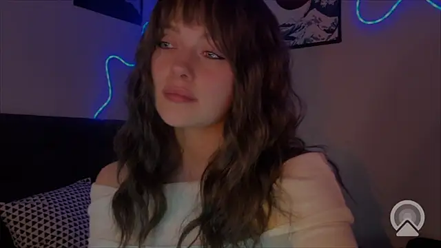 Emilia0 0 7 online show from 02/26/26, 09:04